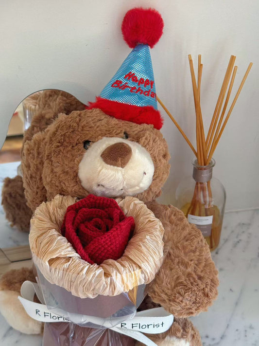 Meetjane bouquet| Melbourne handmade crochet flower |Birthday Bear with Crochet Rose|MELBOURNE ONLY