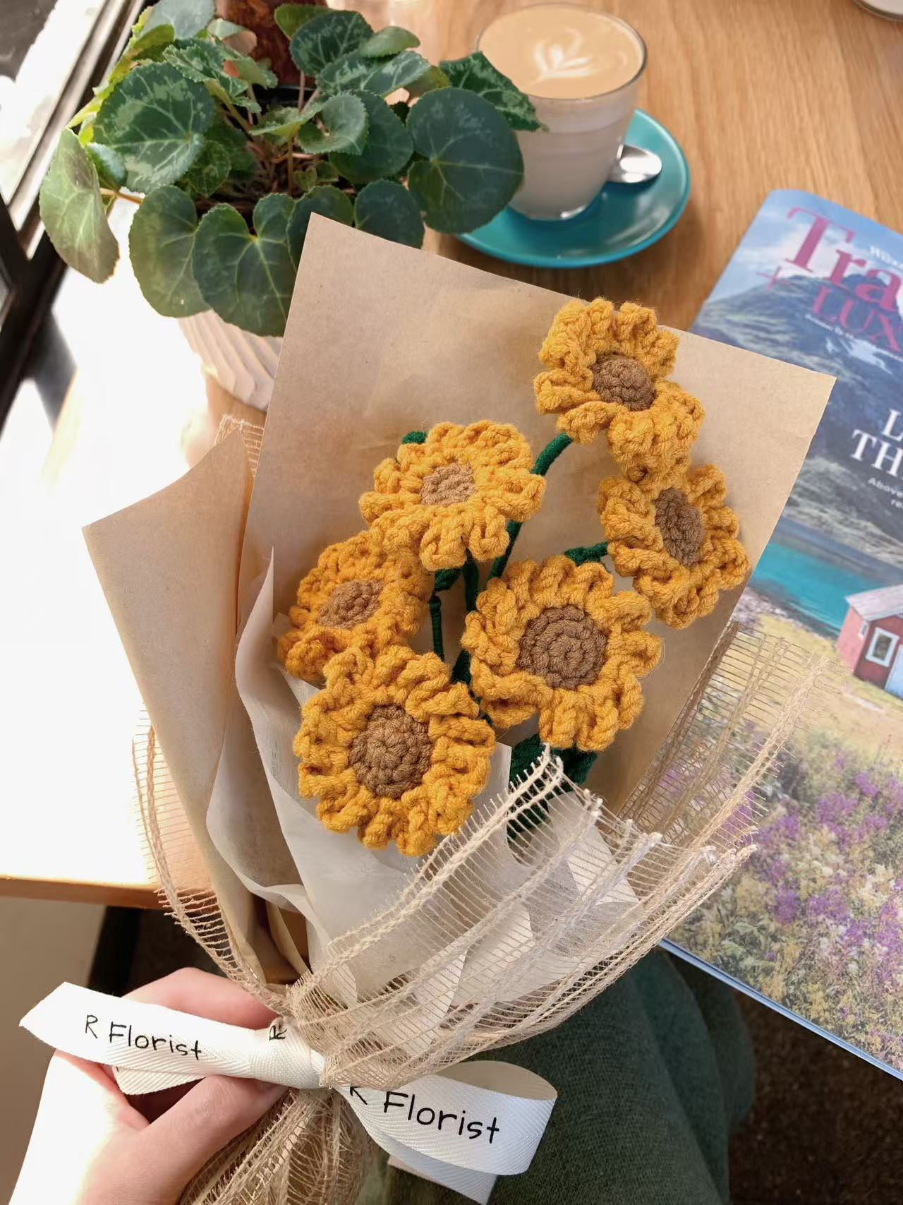 Meetjane bouquet| Melbourne handmade crochet flower |Sunny Day Mini Sunflower Bouquet|MELBOURNE ONLY
