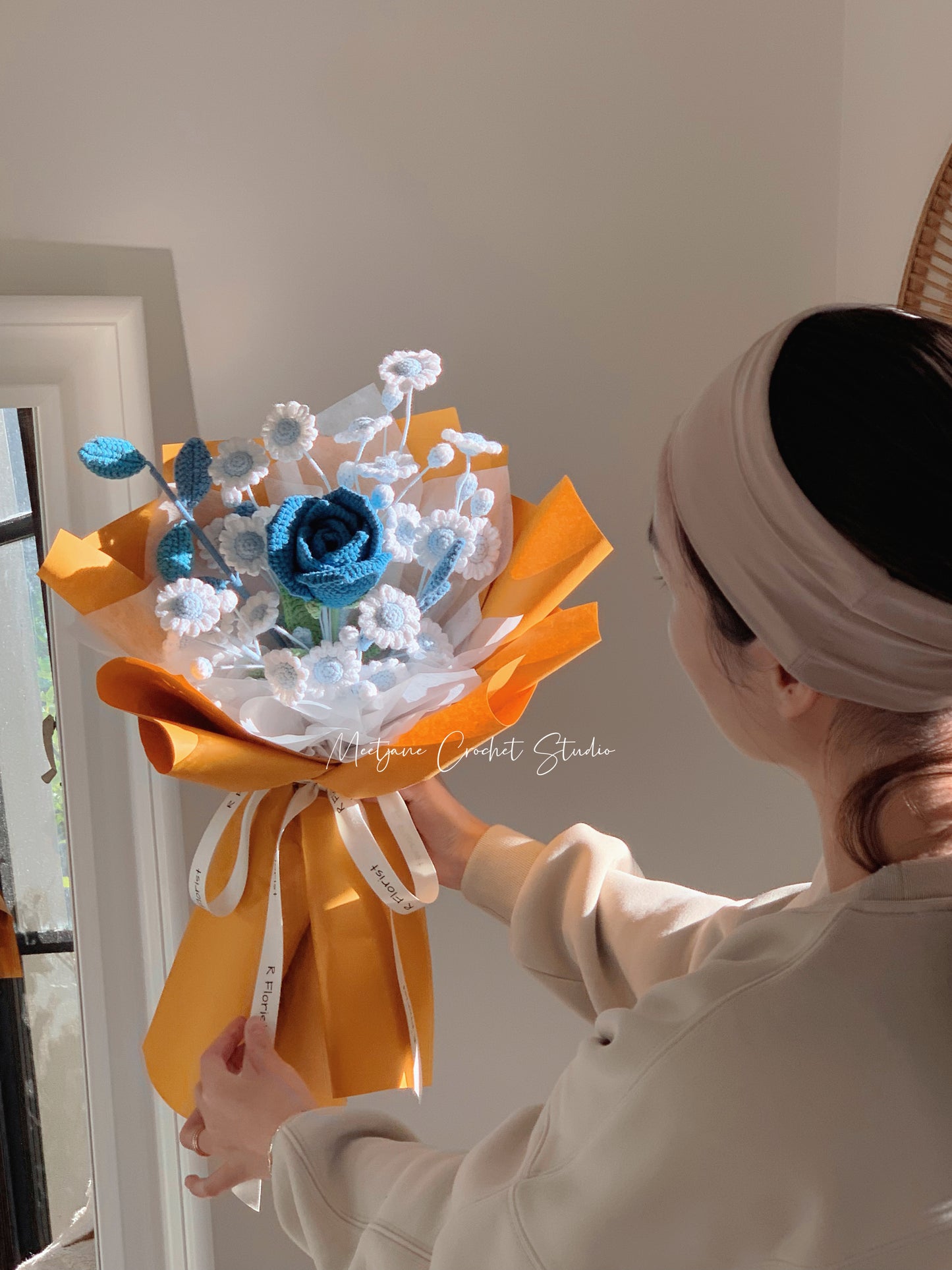 Meetjane bouquet| Melbourne handmade crochet flower |bouquet|white/blue|MELBOURNE ONLY