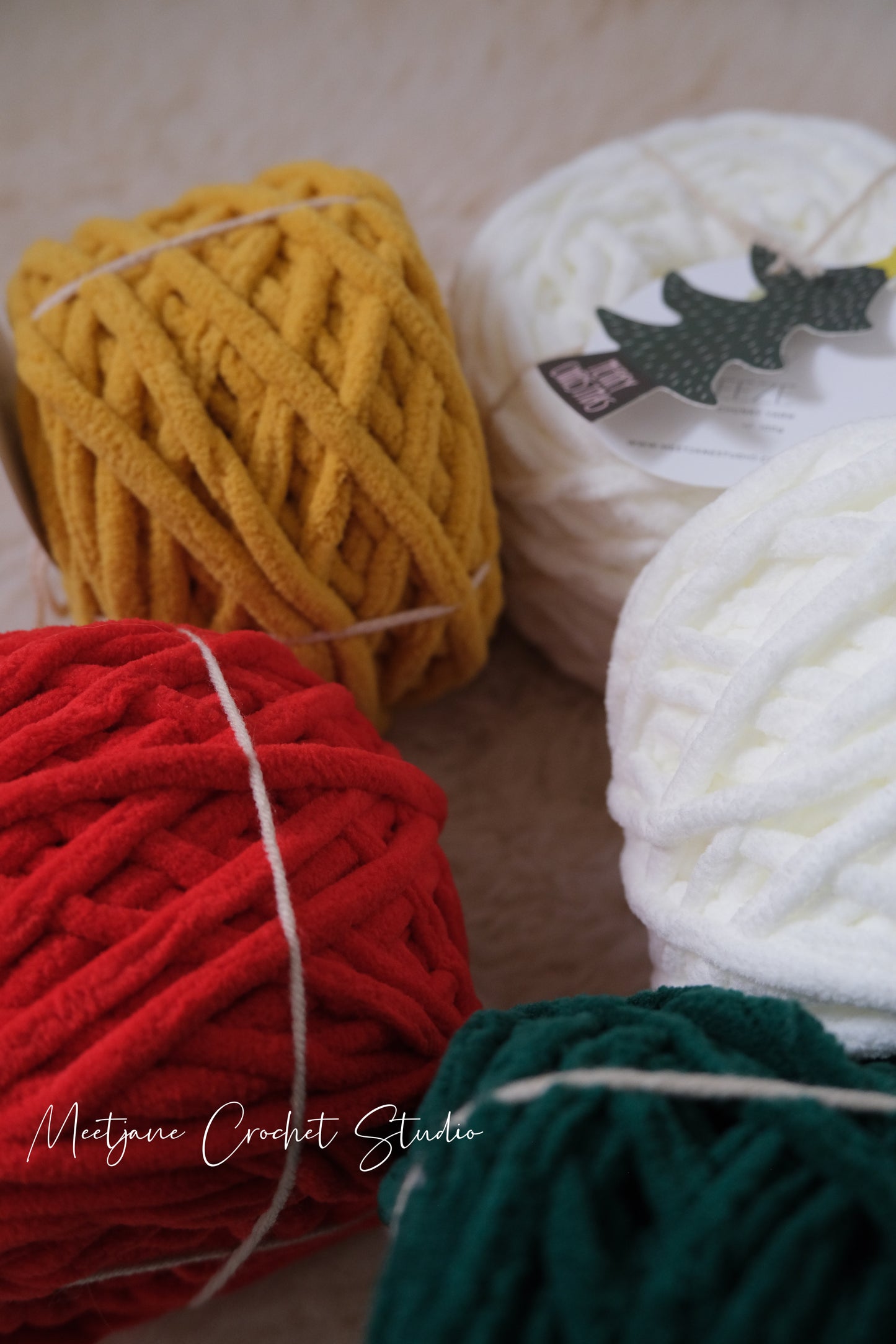 Crochet yarn|Soft Chunky yarn|Cozy Breeze| 100g|AU STOCK|Christmas edition🎄