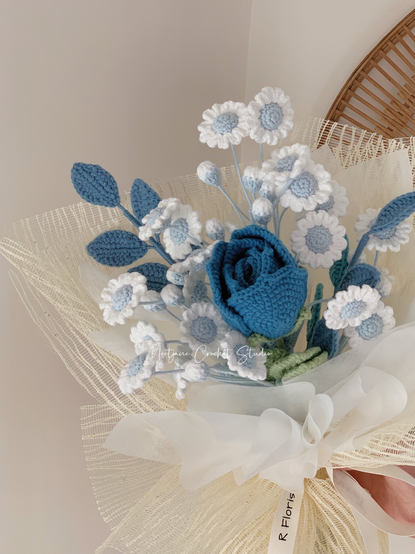 Meetjane bouquet| Melbourne handmade crochet flower |bouquet|white/blue|MELBOURNE ONLY