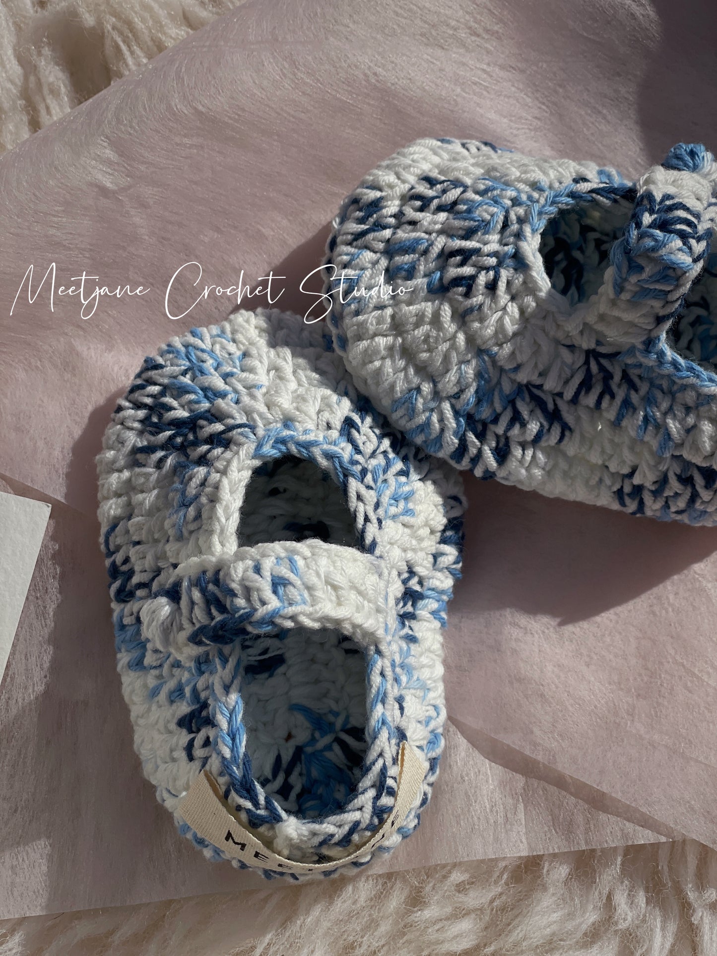Crochet Gift| Melbourne |baby shower gift|Baby shoes|About ocean